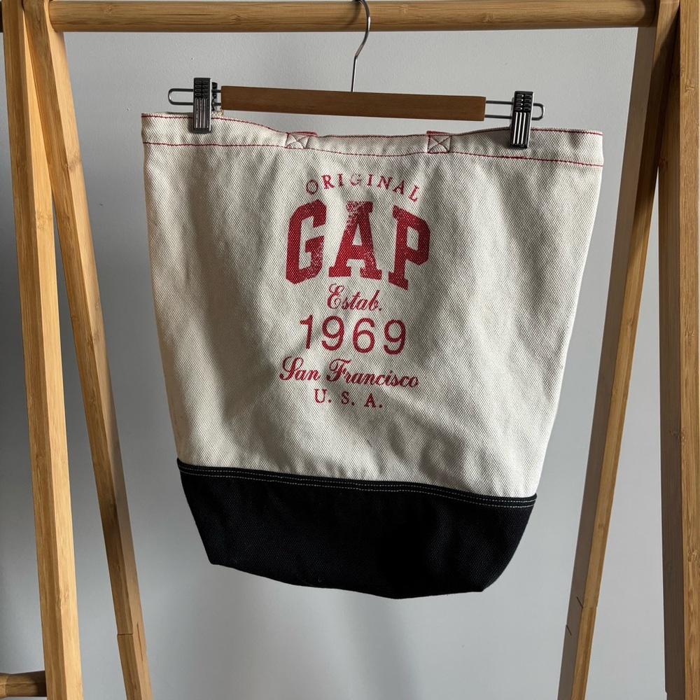 GAP Classic Tote Bag